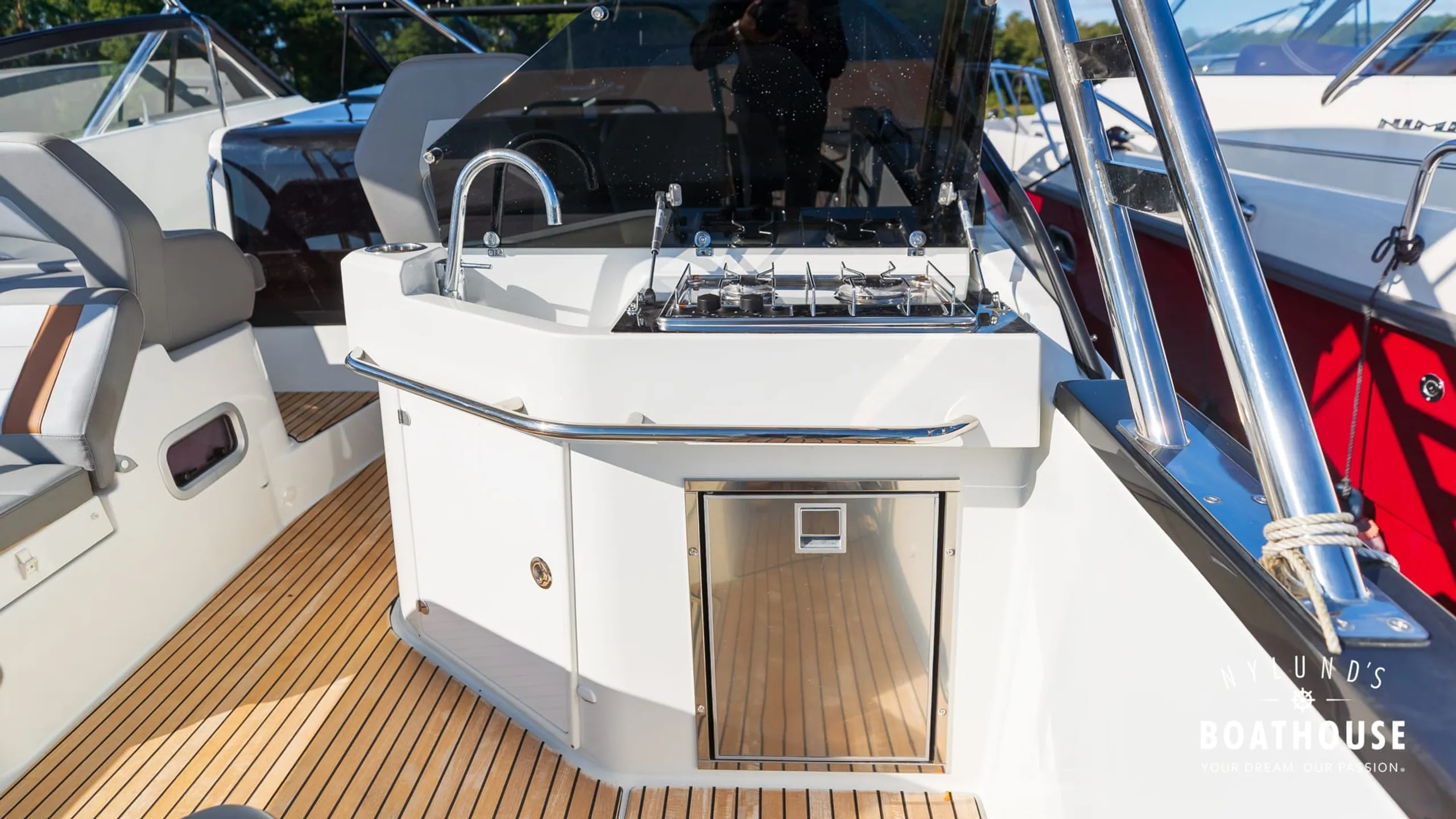 Beneteau Flyer 10 - Image 32