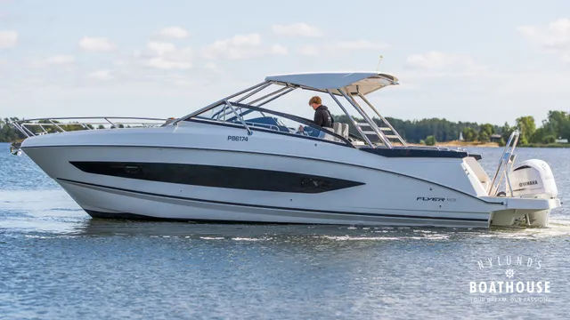 Beneteau Flyer 10 — Merellä