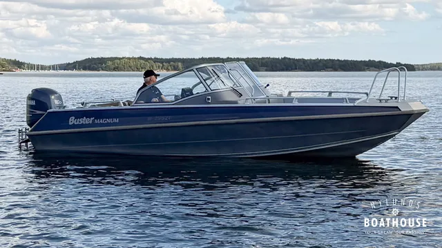 Buster Magnum — Merellä
