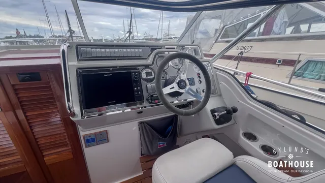 Nimbus 300 R — Interior