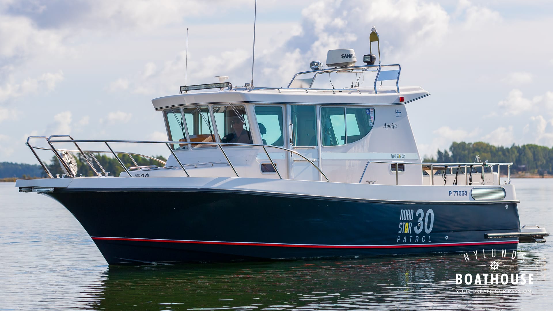 Nord Star 30 Patrol — Merellä