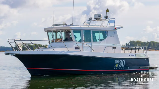 Nord Star 30 Patrol — Merellä