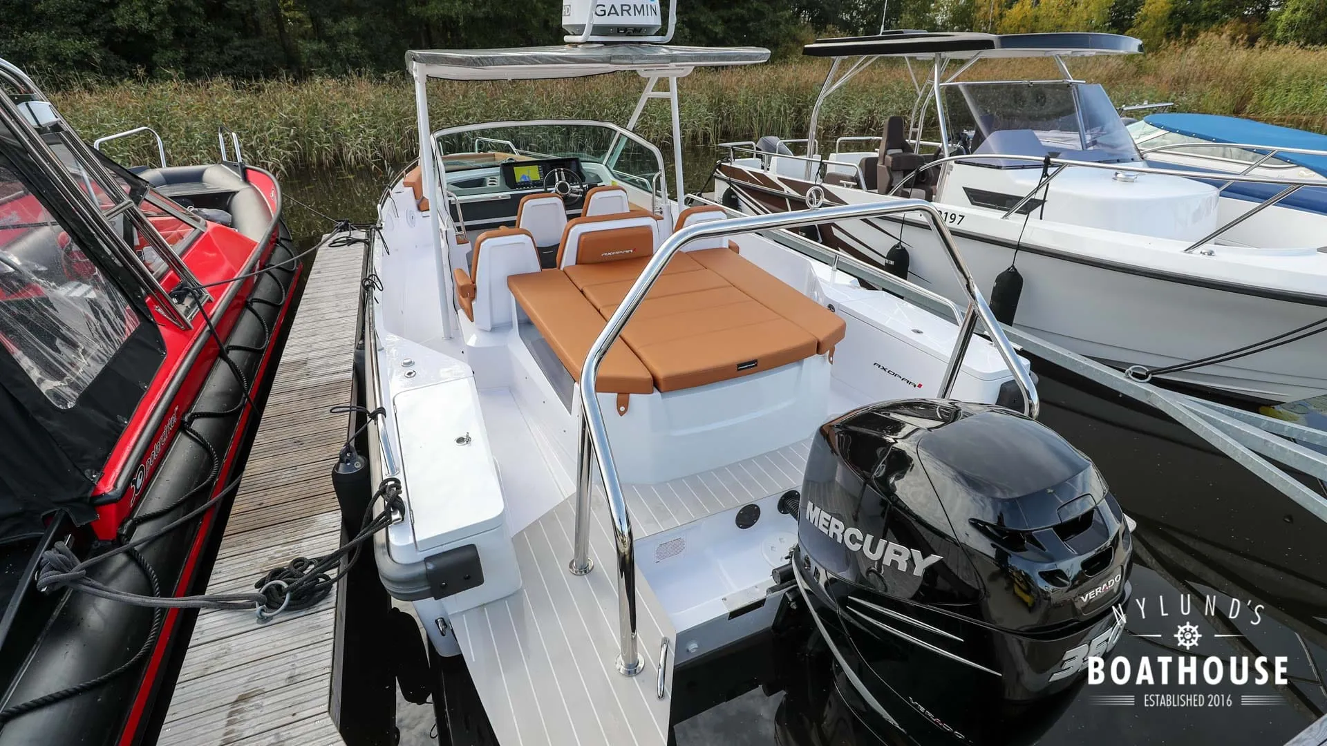 Axopar 28 T-Top - Image 13