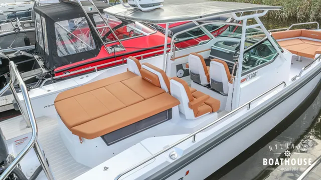 Axopar 28 T-Top