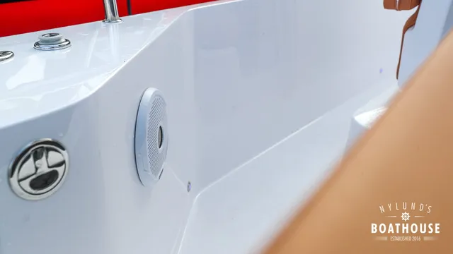Axopar 28 T-Top