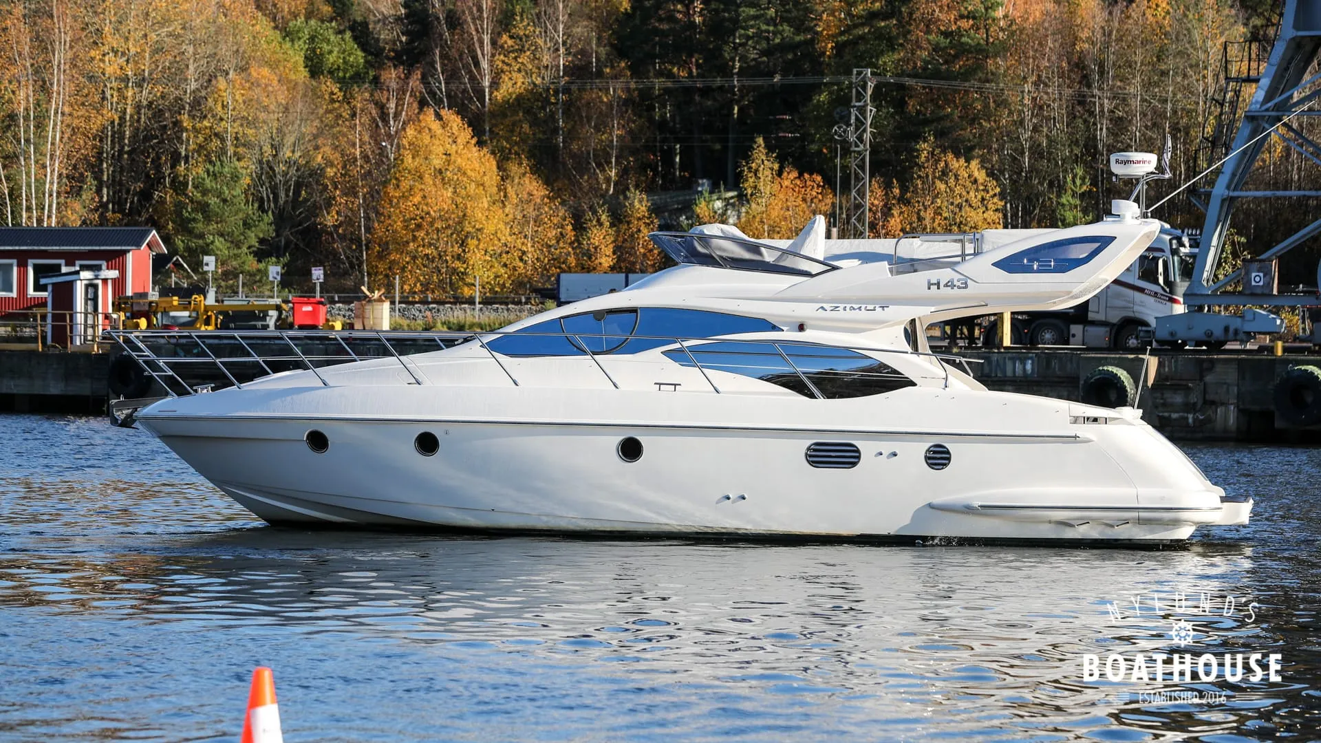 Azimut 43 Fly - Image 8