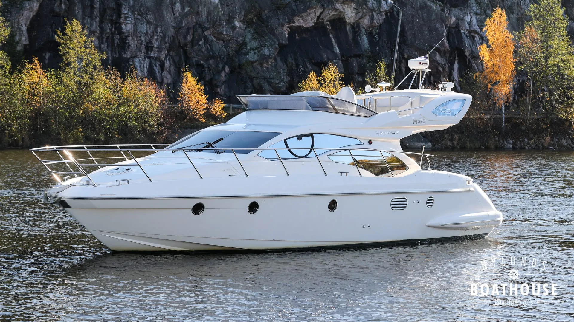 Azimut 43 Fly - Image 2