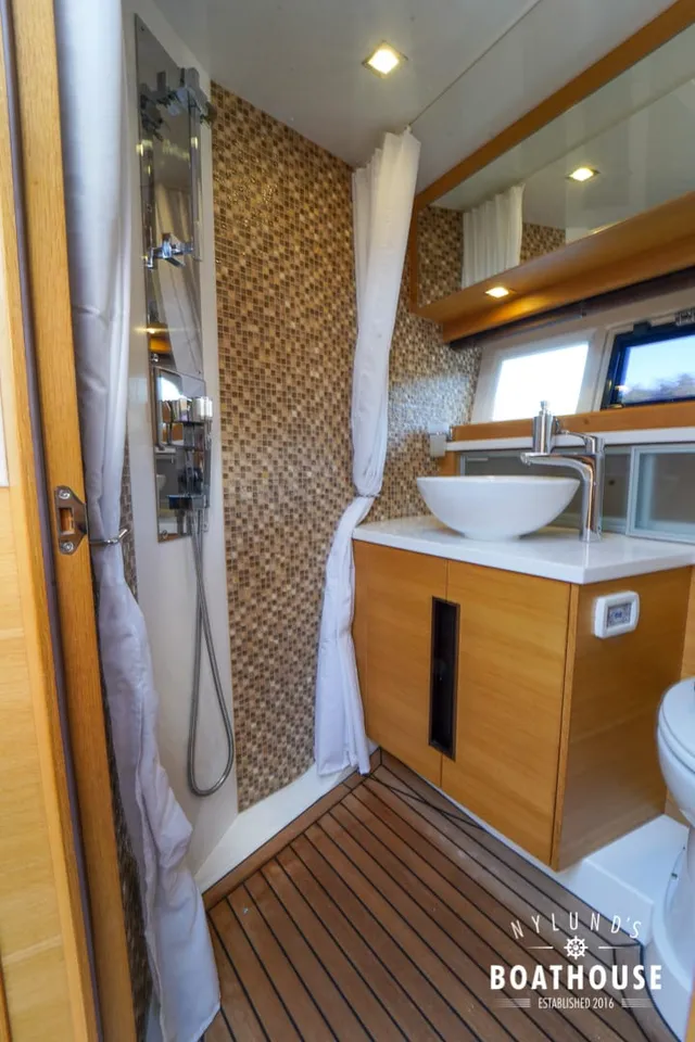Galeon 430 HTC