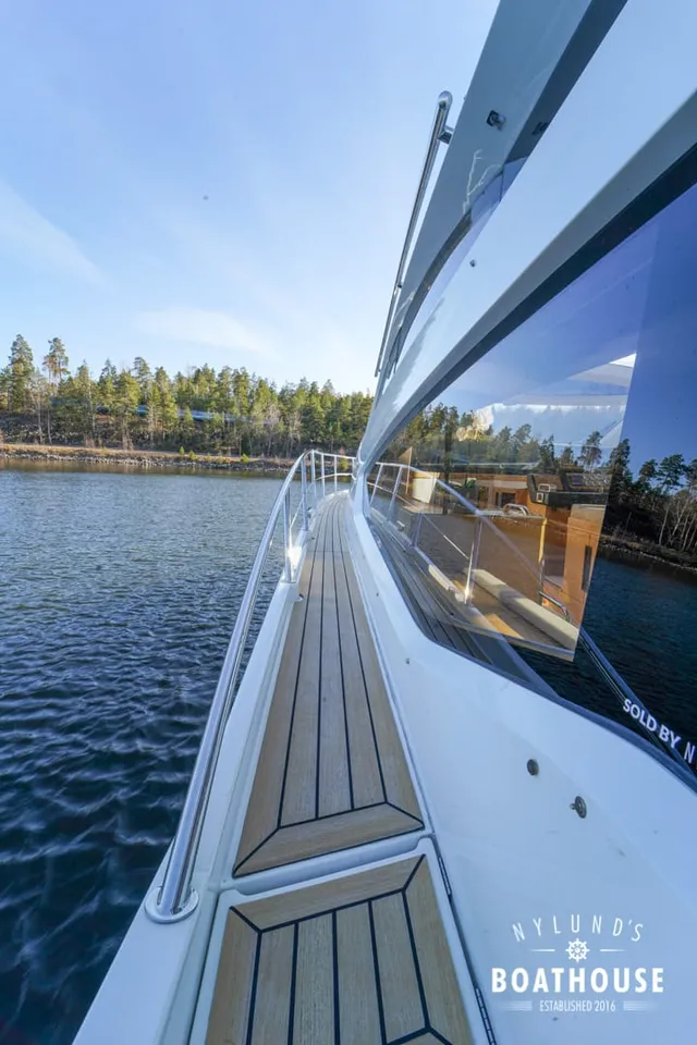 Galeon 430 HTC