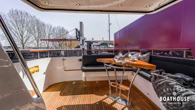 Nord West 430 Flybridge