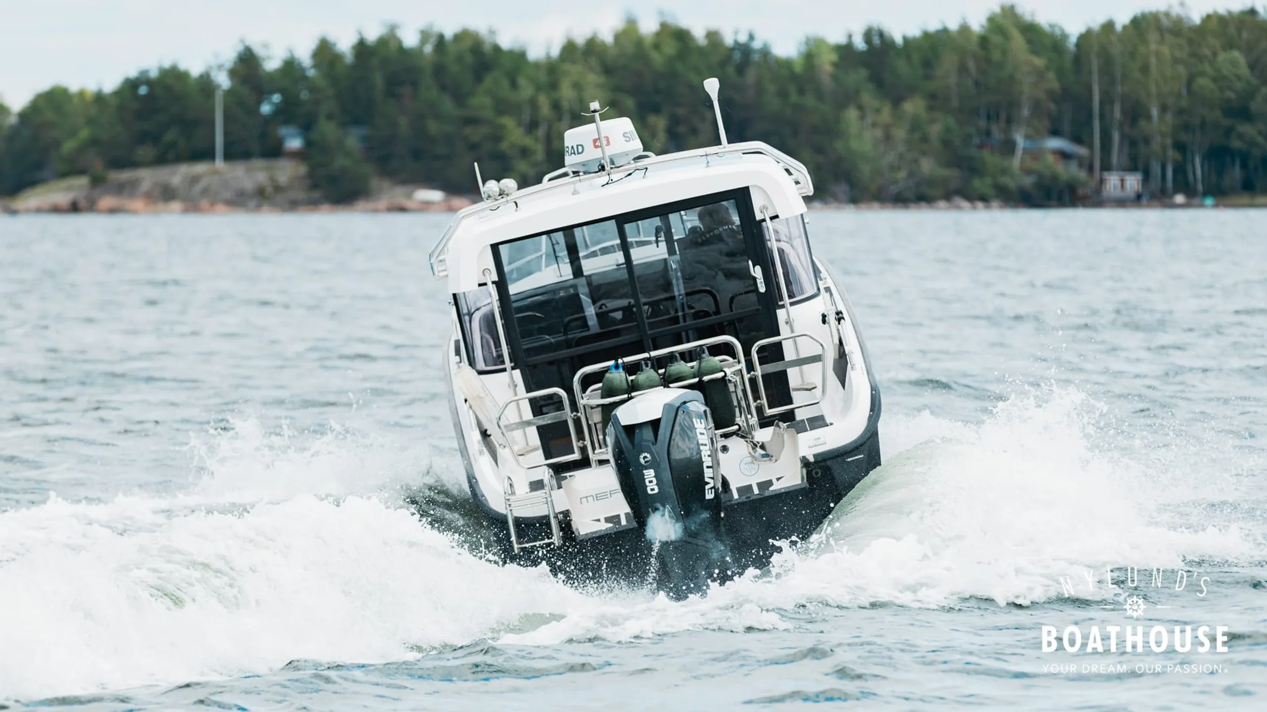 XO 270 RS Cabin OB - Image 3