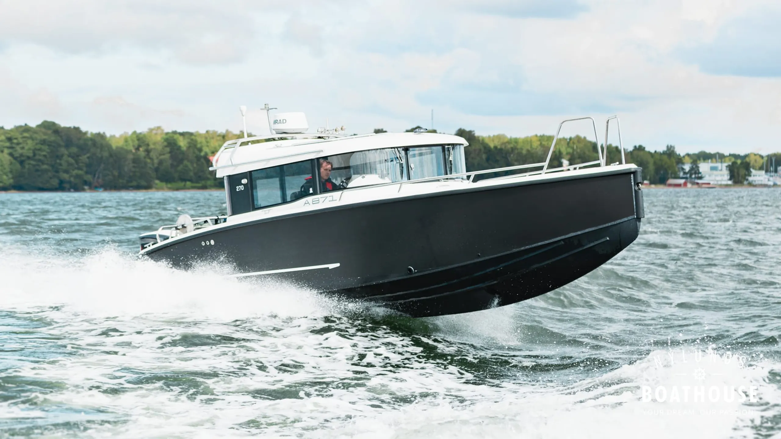 XO 270 RS Cabin OB - Image 58