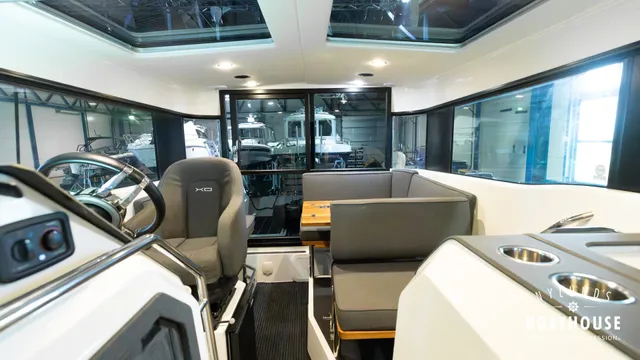 XO 270 RS Cabin OB