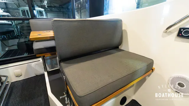 XO 270 RS Cabin OB