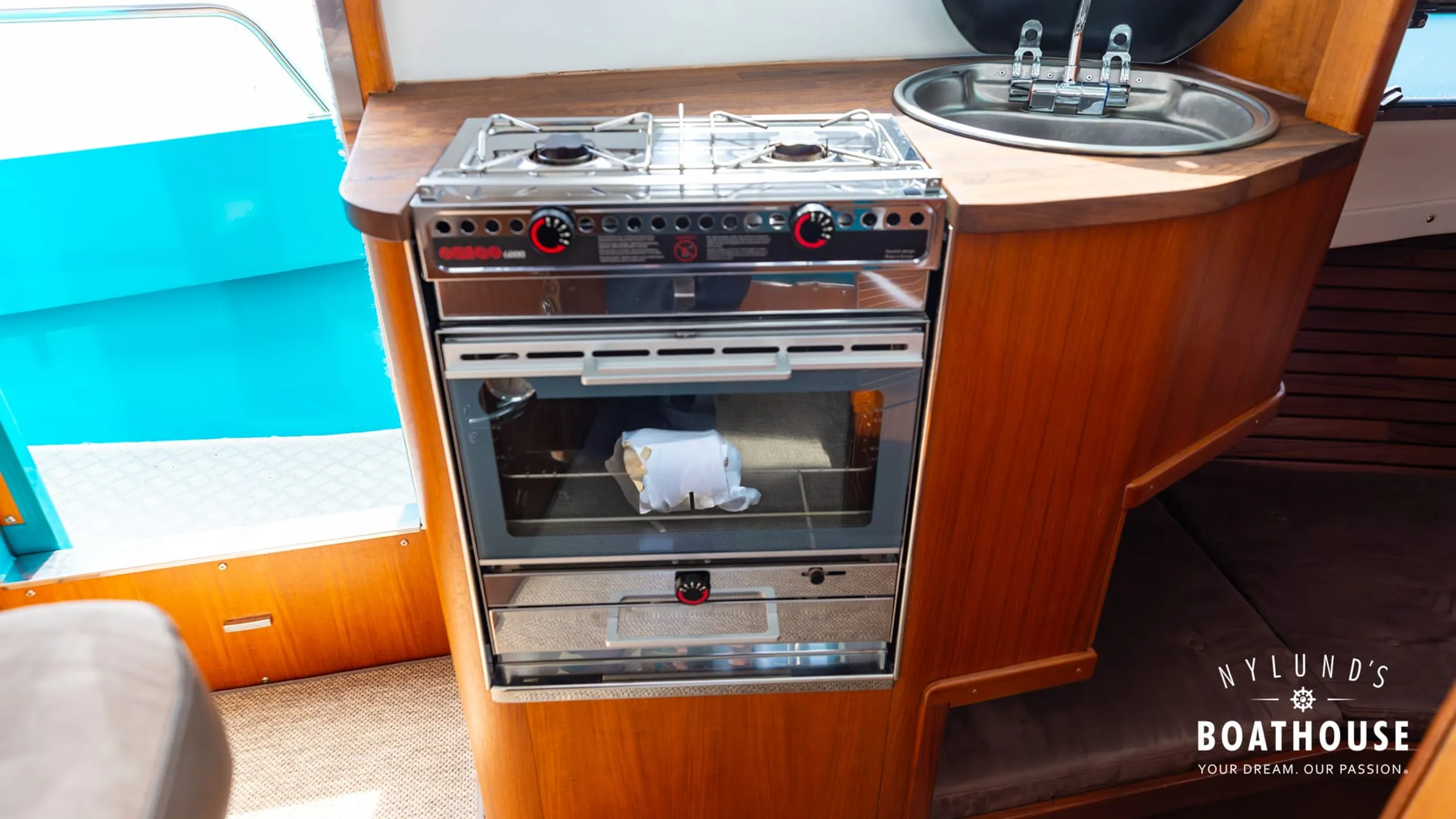 Brizo Yachts 28 - Image 32