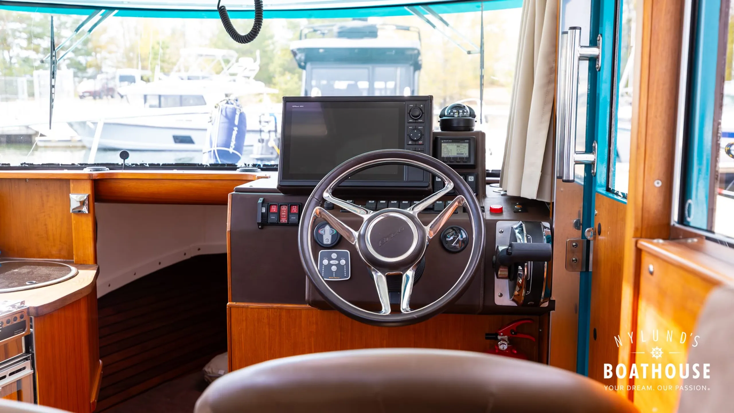 Brizo Yachts 28 - Image 39