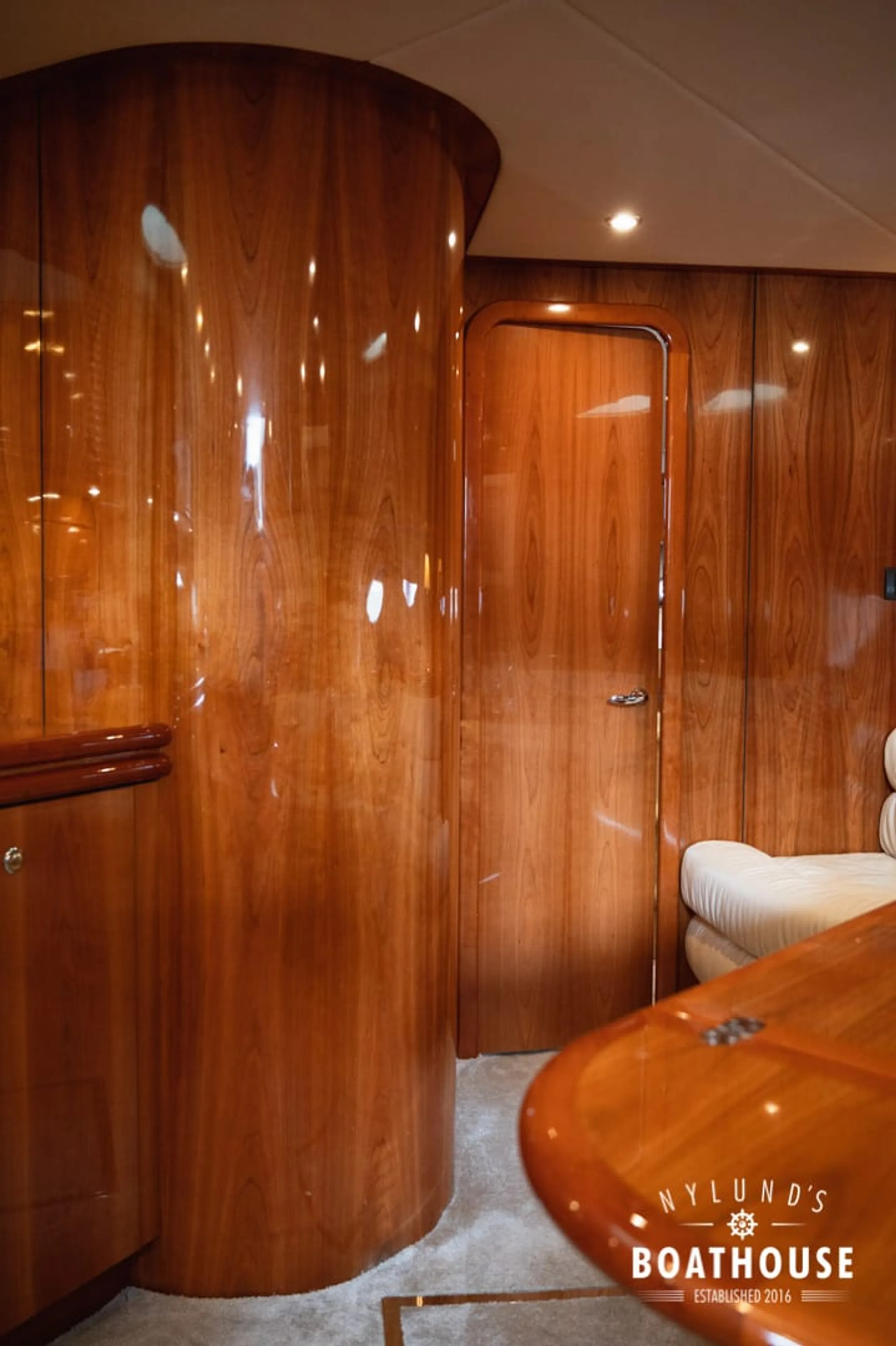 Sunseeker Predator 58 - Image 7