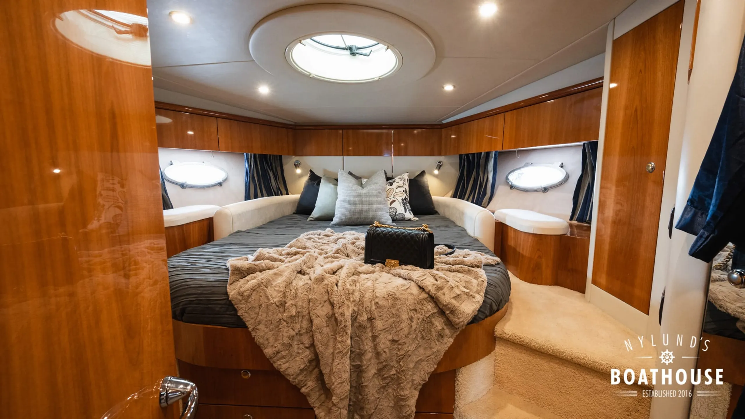 Sunseeker Predator 58 - Image 37
