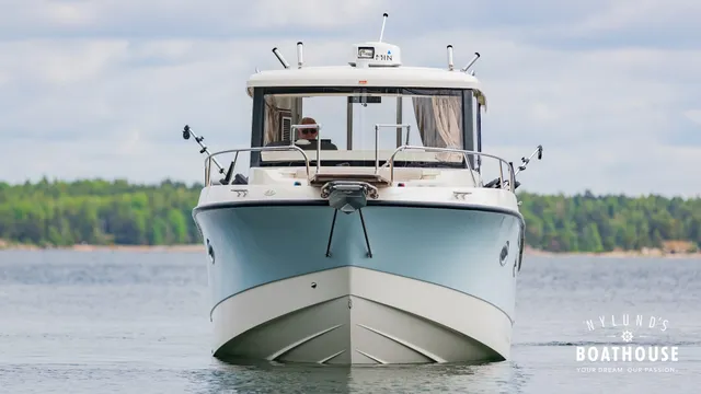 Quicksilver 905 Pilothouse