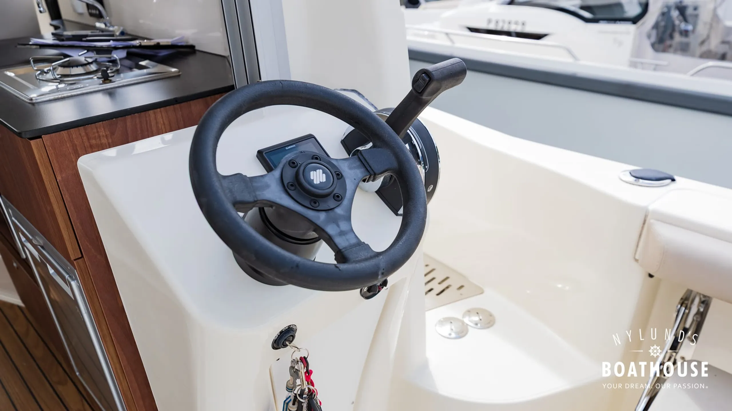 Quicksilver 905 Pilothouse - Image 16