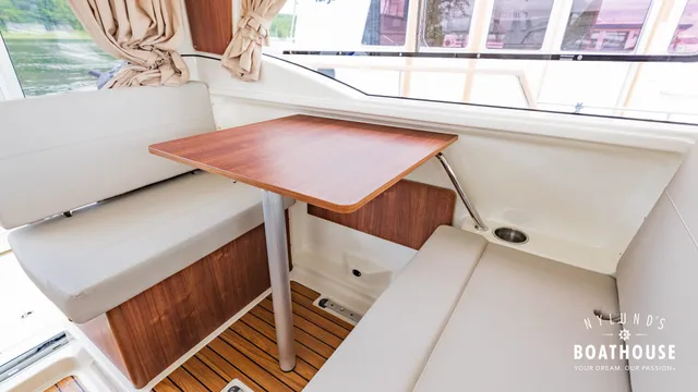 Quicksilver 905 Pilothouse