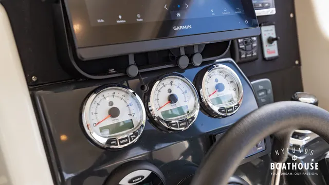 Quicksilver 905 Pilothouse