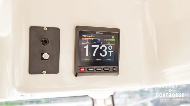 Quicksilver 905 Pilothouse