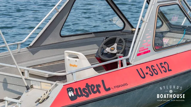 Buster L