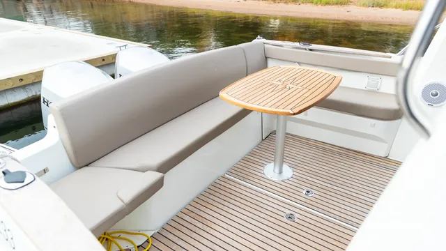 Beneteau Antares 8.80 OB