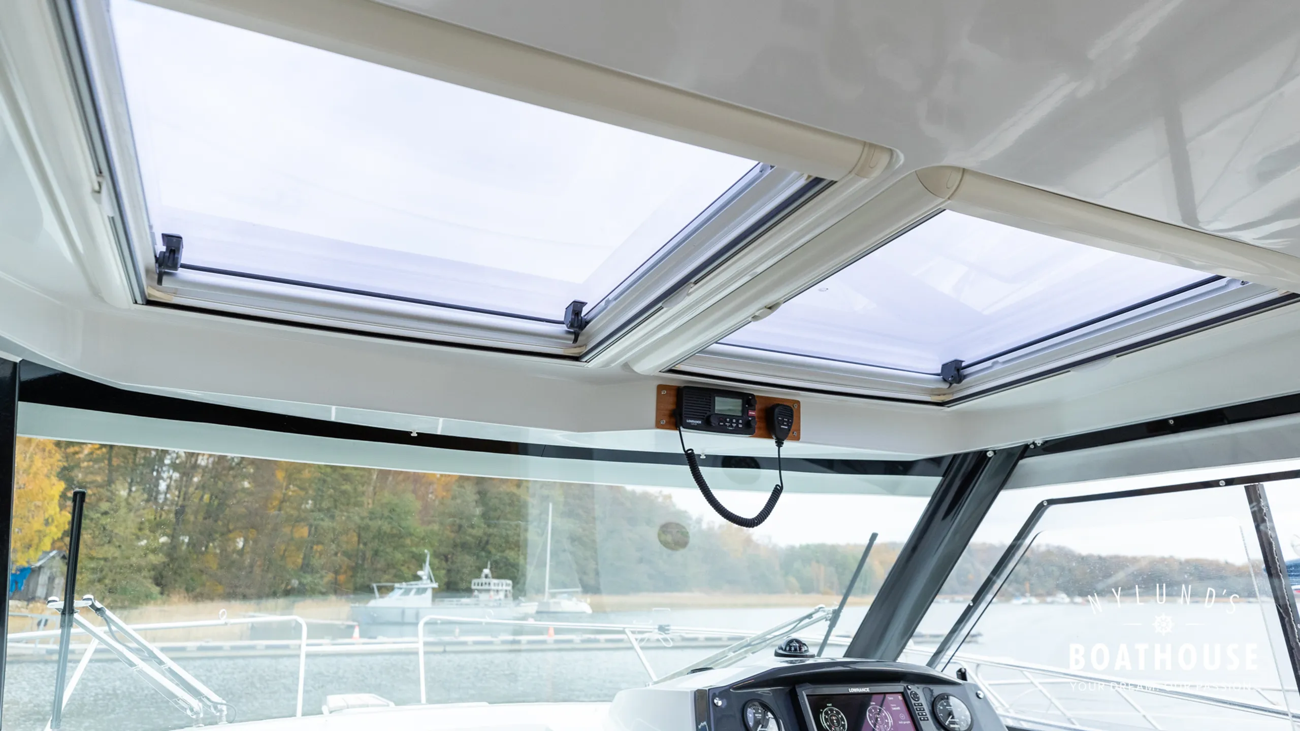 Beneteau Antares 8.80 OB - Image 50