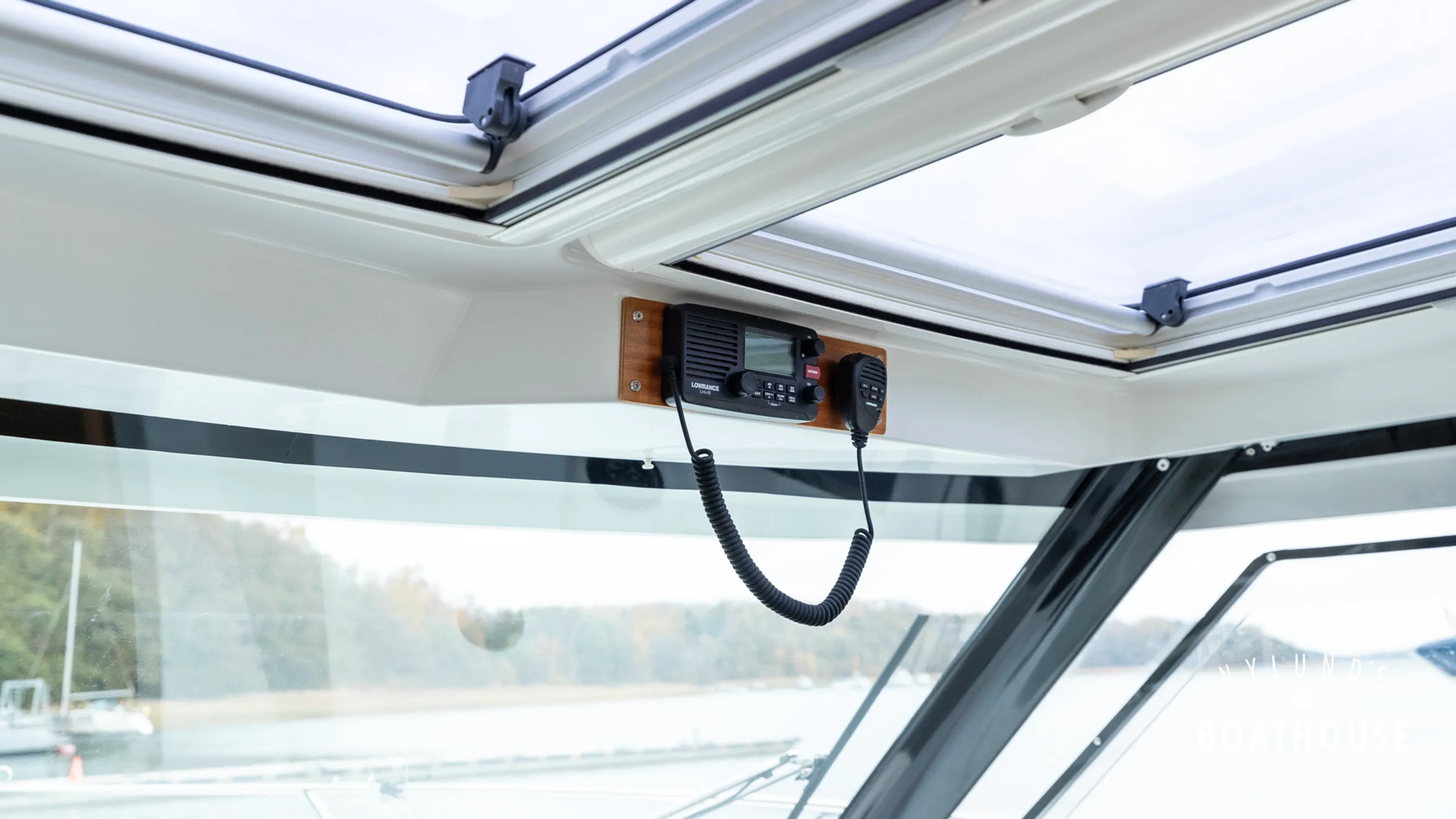 Beneteau Antares 8.80 OB - Image 46