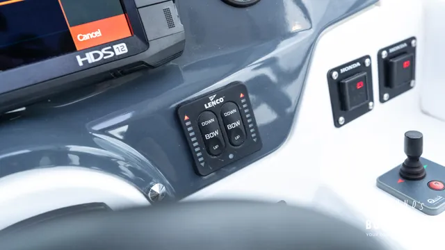 Beneteau Antares 8.80 OB