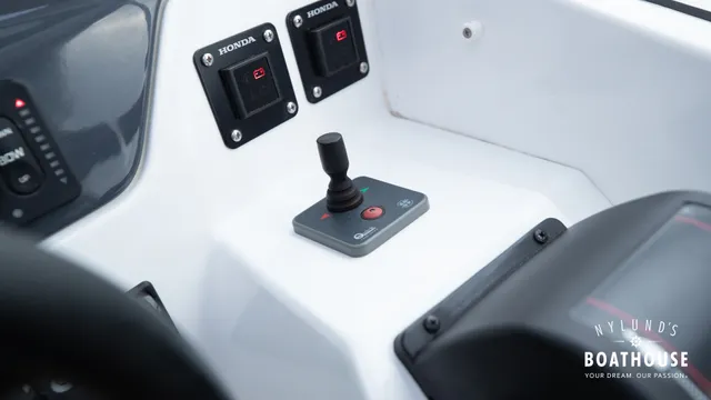 Beneteau Antares 8.80 OB