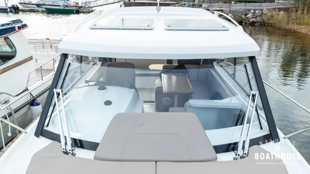 Beneteau Antares 8.80 OB