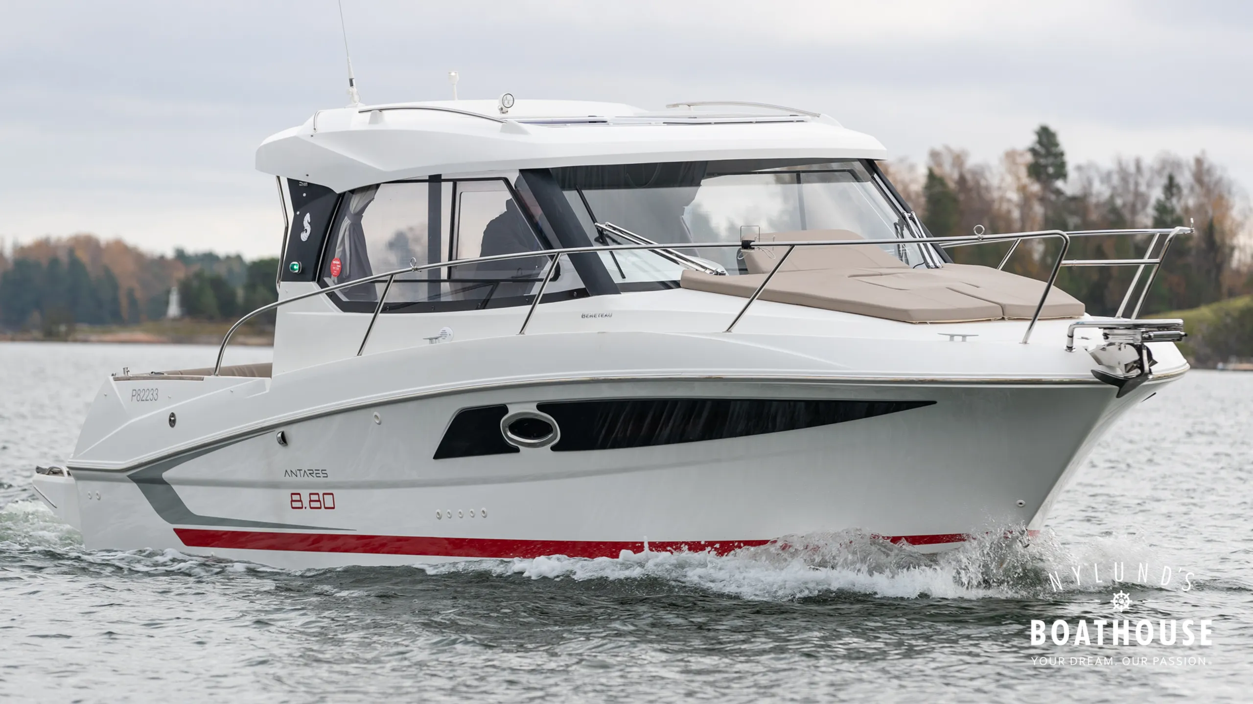 Beneteau Antares 8.80 OB - Image 19