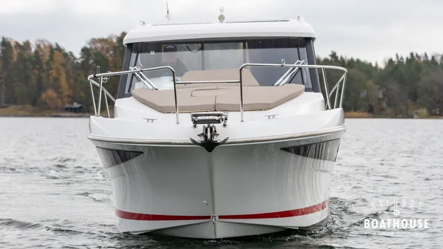 Beneteau Antares 8.80 OB