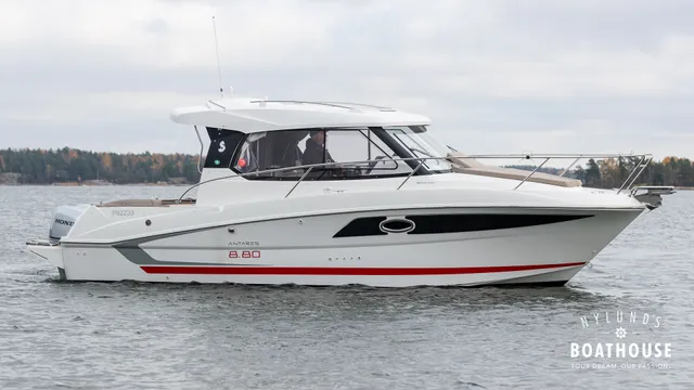 Beneteau Antares 8.80 OB