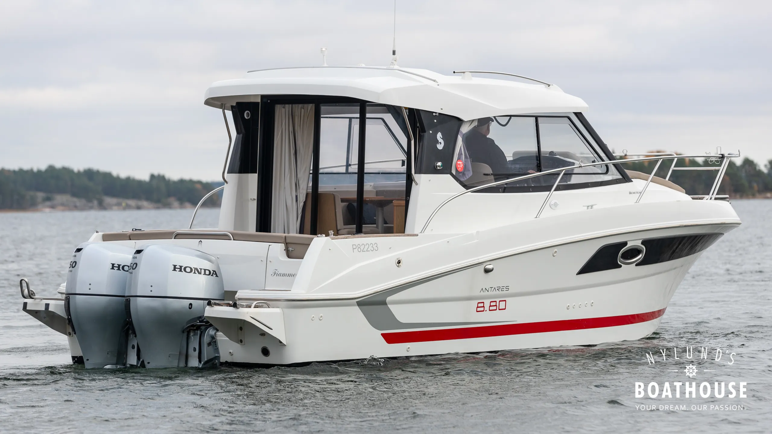 Beneteau Antares 8.80 OB - Image 26