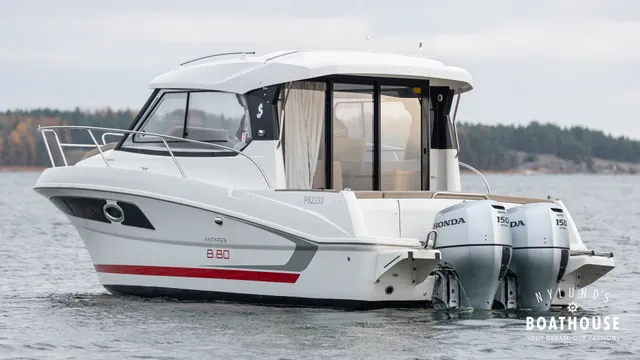 Beneteau Antares 8.80 OB