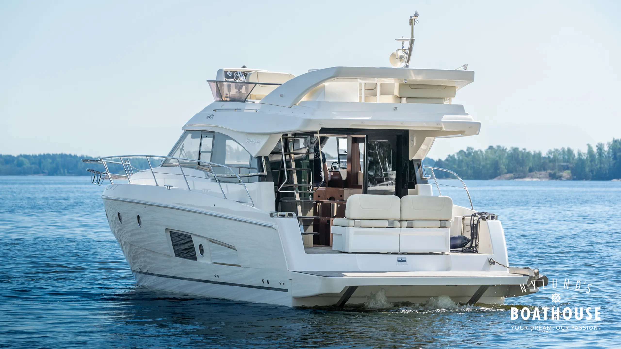 Bavaria Virtess 420 Fly - Image 13