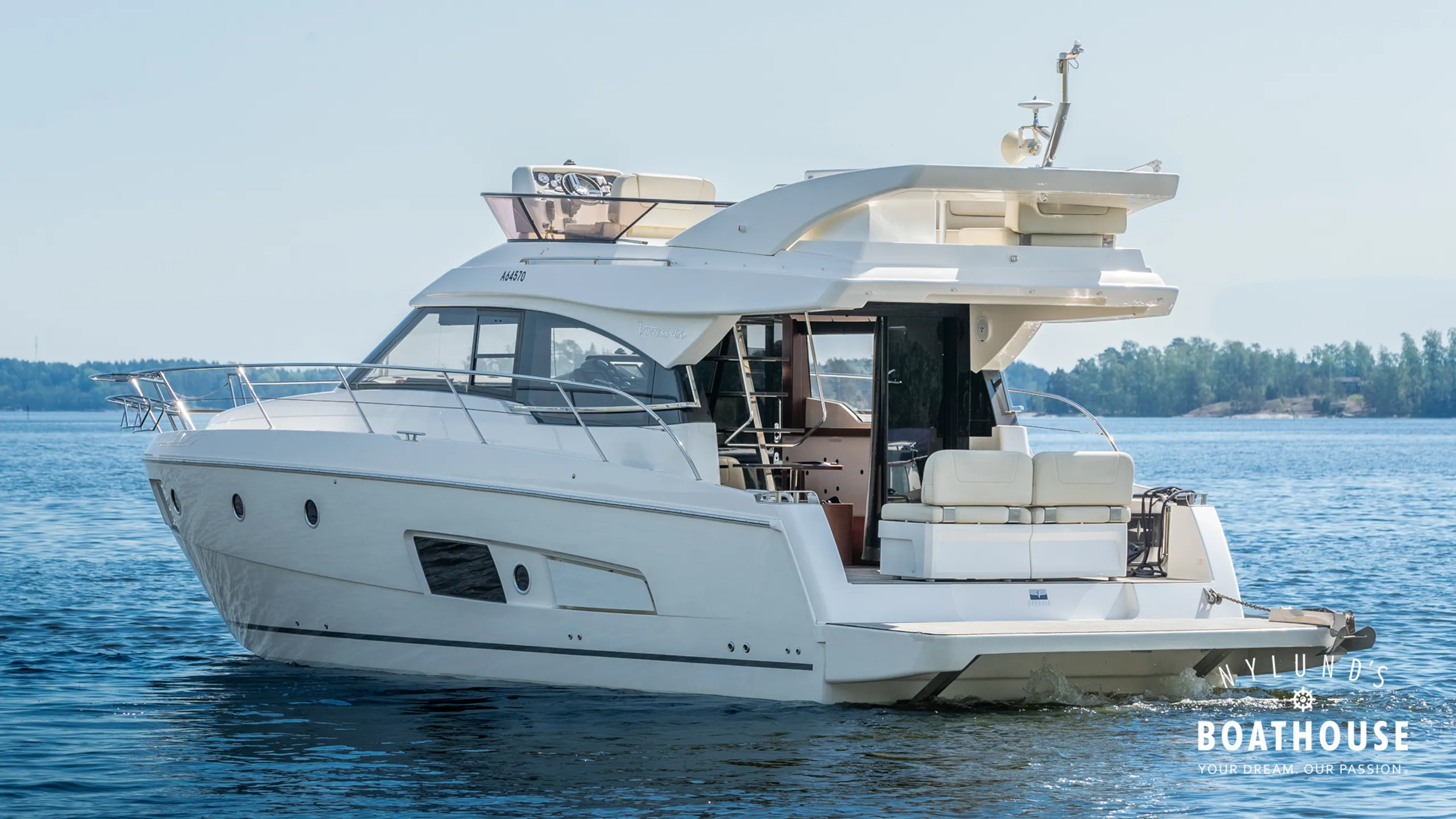 Bavaria Virtess 420 Fly - Image 10