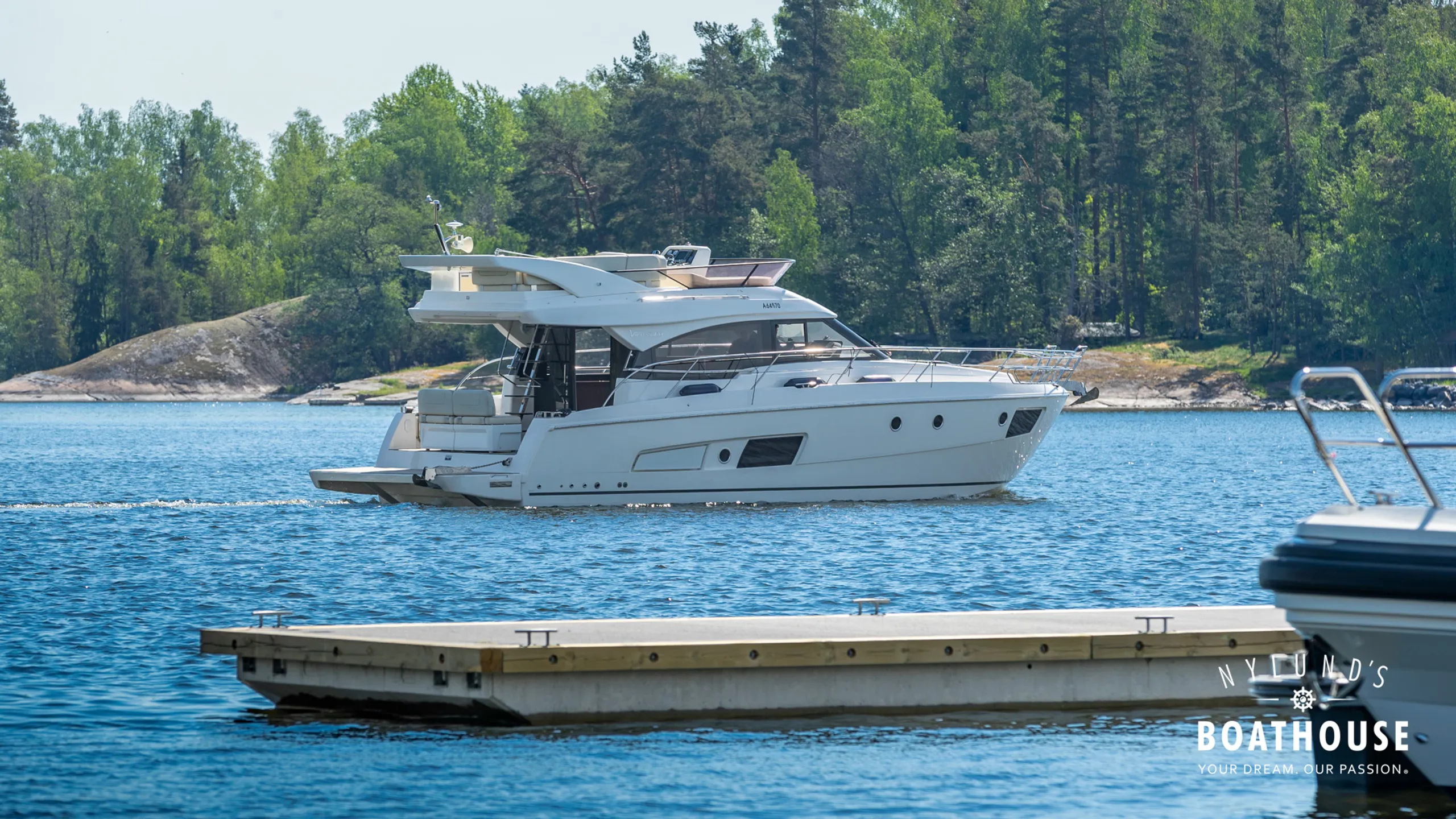 Bavaria Virtess 420 Fly - Image 5