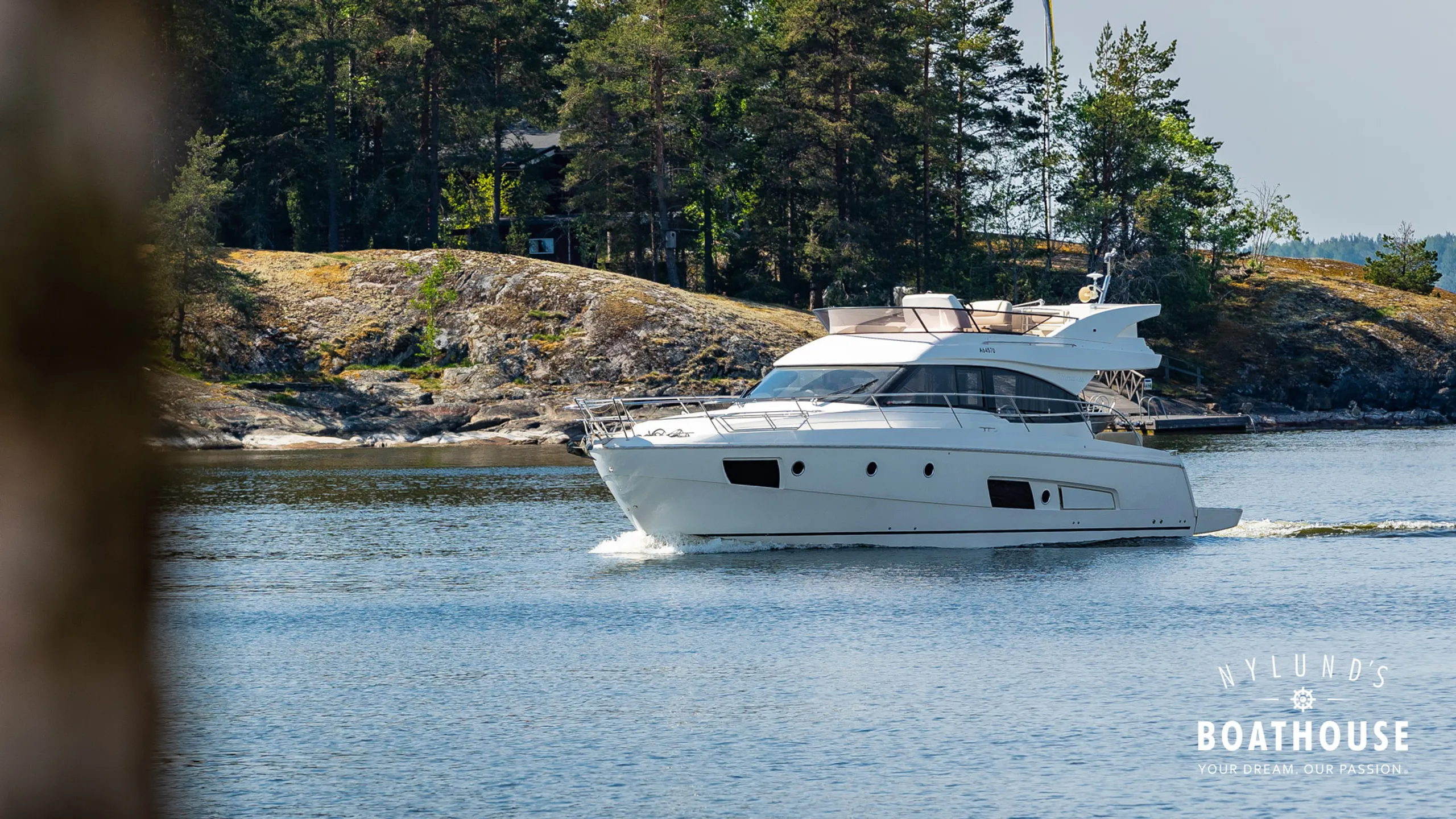 Bavaria Virtess 420 Fly - Image 12