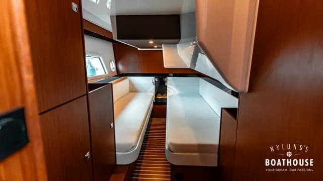 Bavaria Virtess 420 Fly