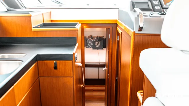 Bavaria Virtess 420 Fly