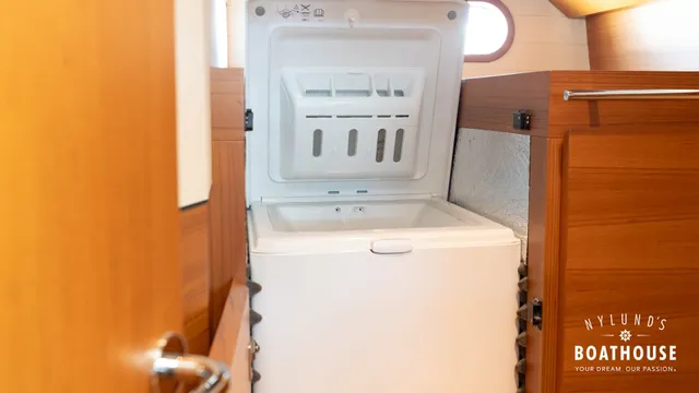 Delta 54 Carbon