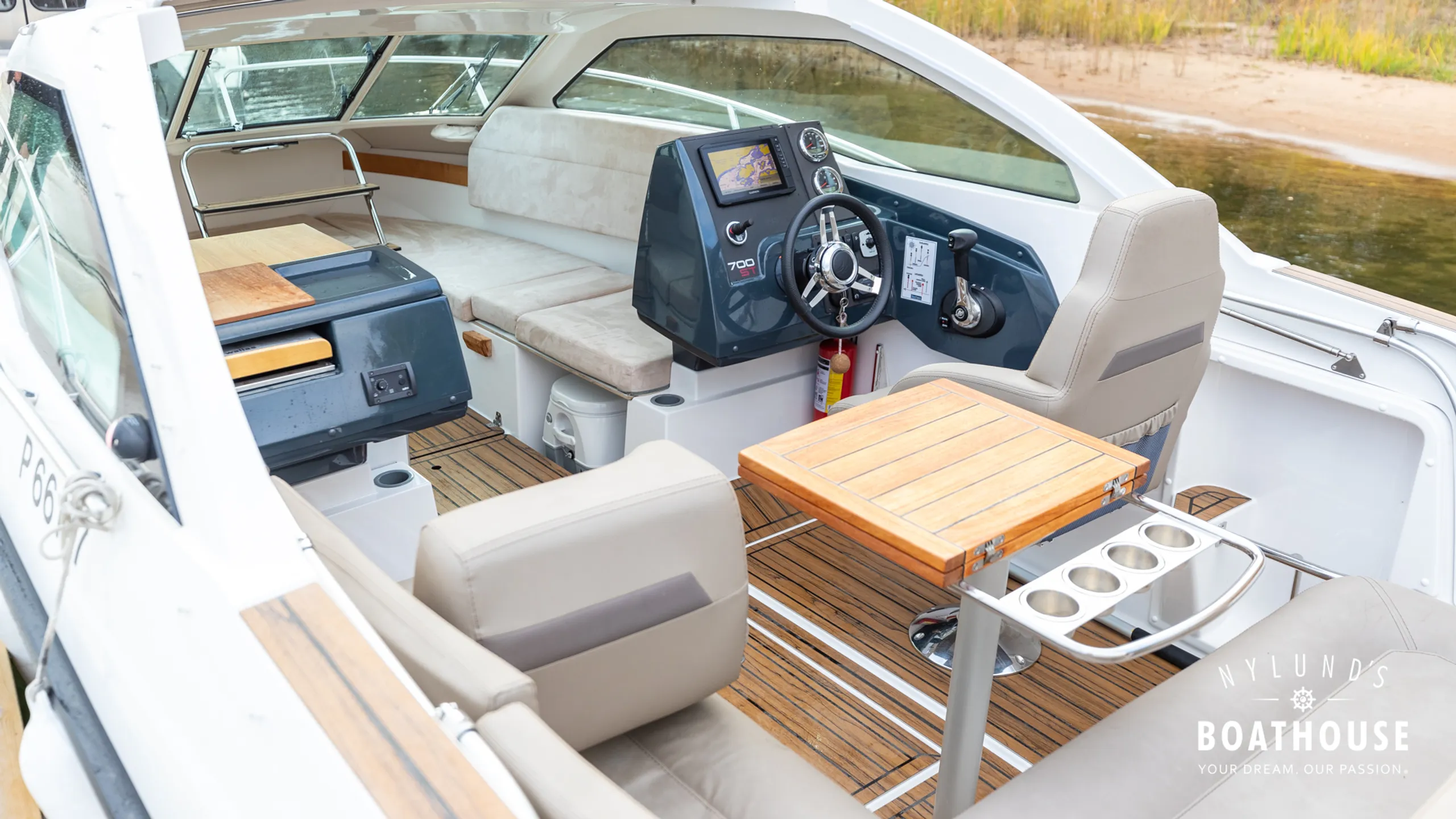Flipper 700 ST - Image 17
