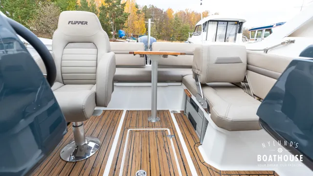Flipper 700 ST