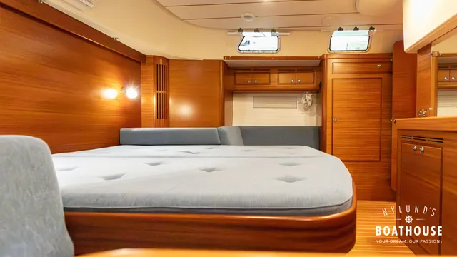 Hallberg-Rassy 57