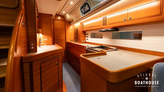Hallberg-Rassy 57